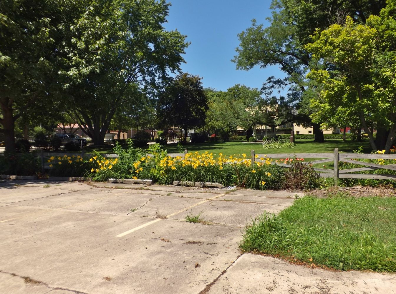 101 W South St, Dwight, IL 60420